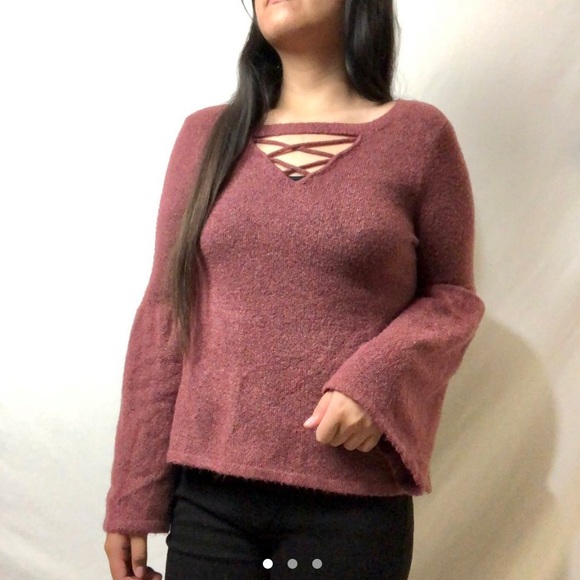 Burgundy Belle Sleeved Shirt ๐ฎ๐ - Picture 1 of 3